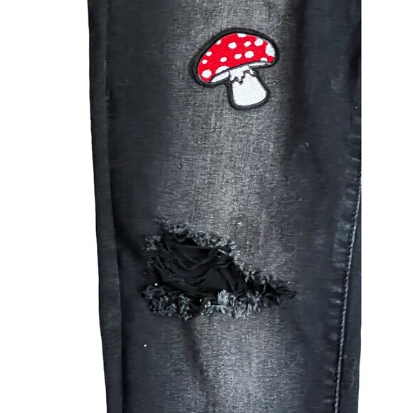 S.O.N.G. Eco Love Jeans Distressed Mushroom Patch Skinny Jeans Sz 13 Juniors Bla - Picture 6 of 12